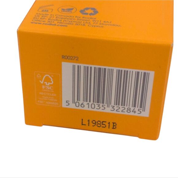 Rodial Vit C Papaya Enzyme Scrub - Picture 6 of 8